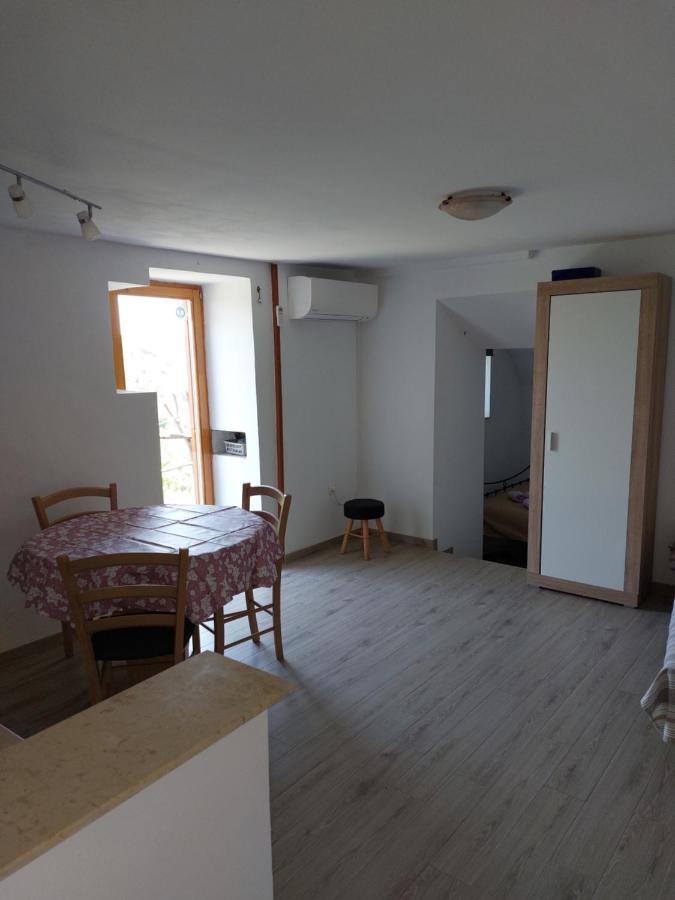 Apartman Biba Lubenice Ngoại thất bức ảnh
