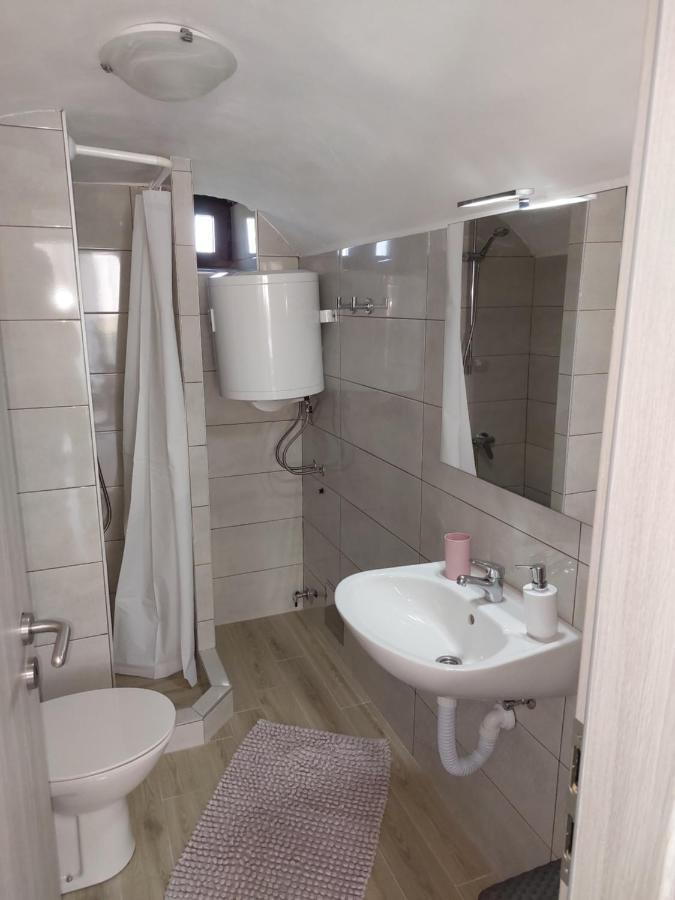 Apartman Biba Lubenice Ngoại thất bức ảnh